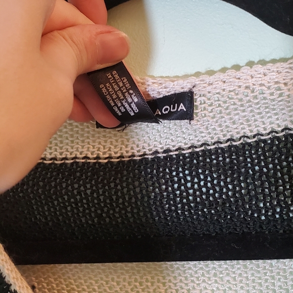 Aqua Lightweight Black & White Broad Stripe Linen Blend Knit Pullover Sweater - Picture 9 of 9